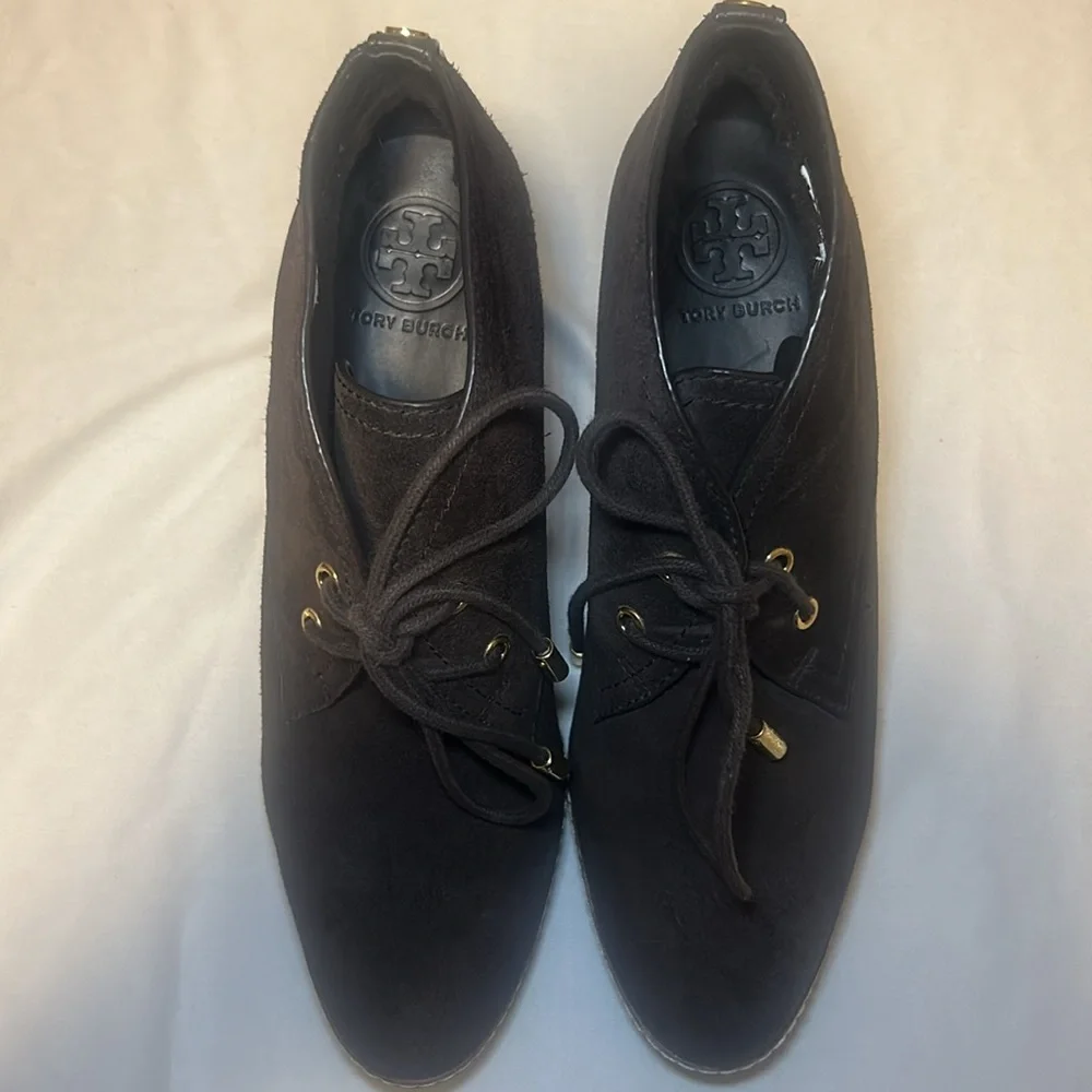 Like New Tory Burch Hilary Brown Suede Lace Up Ankle Booties Women’s Size 9.5 M - Picture 11 of 16